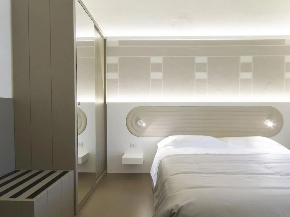 Apartment Tipologia Trilo 05 Pax By Interhome Florence